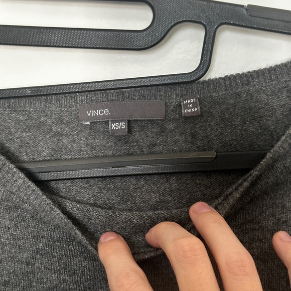 VINCE 100% Cashmere Dolman Sleeve Tunic Boxy Sweater - Picture 2 of 7